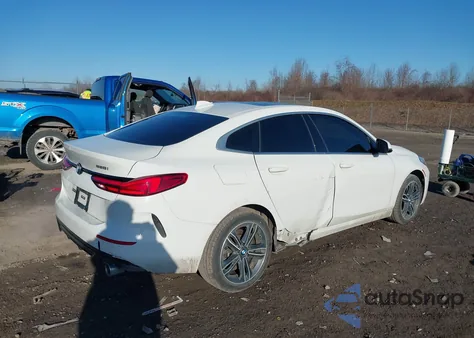 2021 BMW 228I Gran Coupe xDrive z USA, uszkodzony, nr VIN WBA73AK09M7G42125